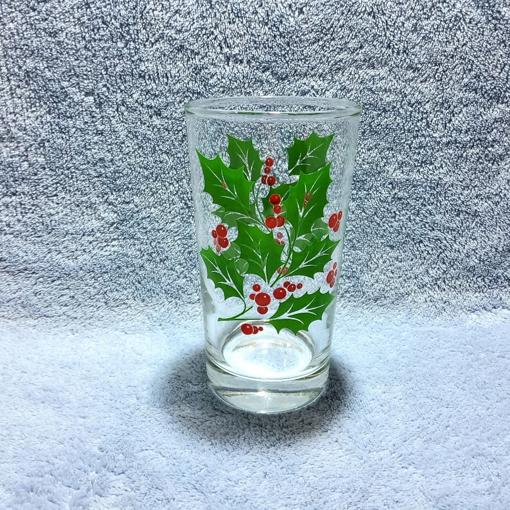 Vintage 1980's Indiana Glass Holly & Berries Christmas Holiday Tumbler Glass